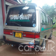 NISSAN CARAVAN 1997