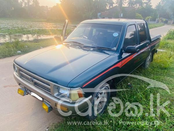 TOYOTA HILUX 1996