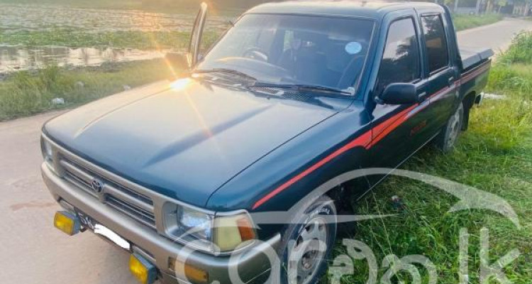 TOYOTA HILUX 1996