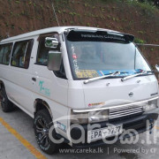 NISSAN CARAVAN 2001