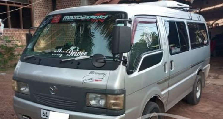 MAZDA BROWNY 1993