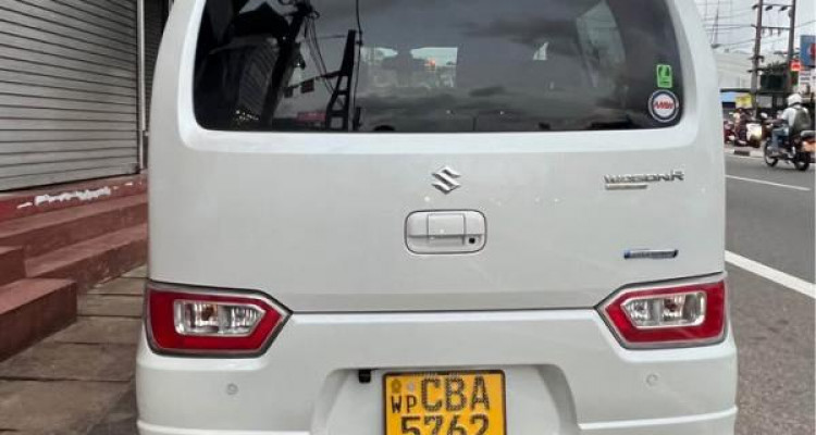 SUZUKI WAGON R FZ 2018
