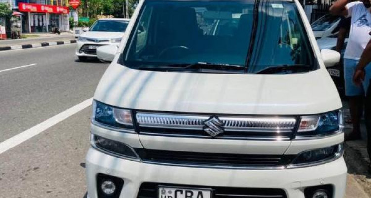 SUZUKI WAGON R FZ 2018