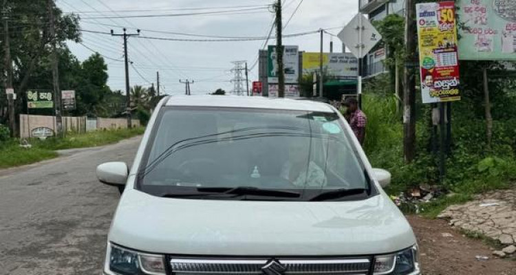 SUZUKI WAGON R FZ 2018