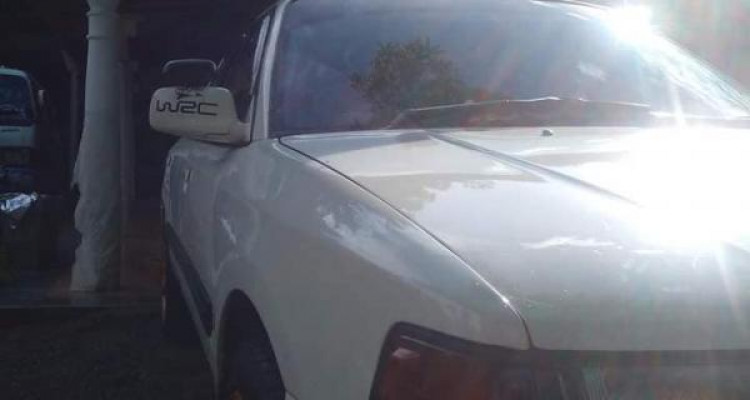 MAZDA FAMILIA 1991