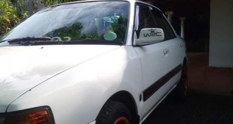 MAZDA FAMILIA 1991