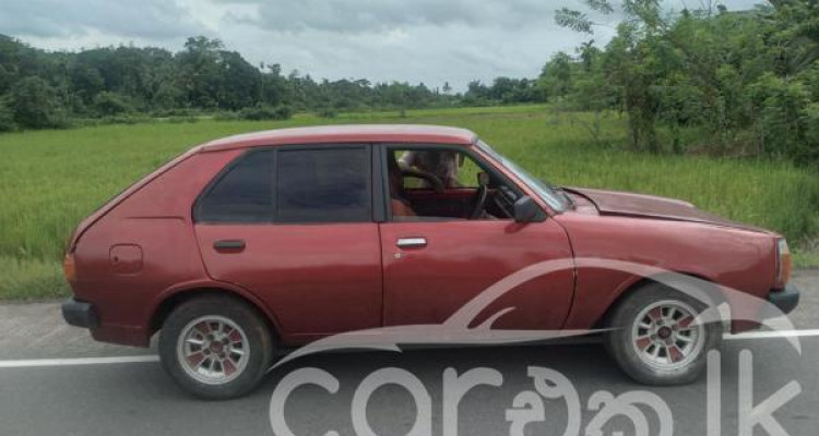 MAZDA FAMILIA 323 1981
