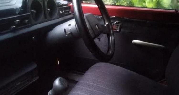 MAZDA FAMILIA 323 1981