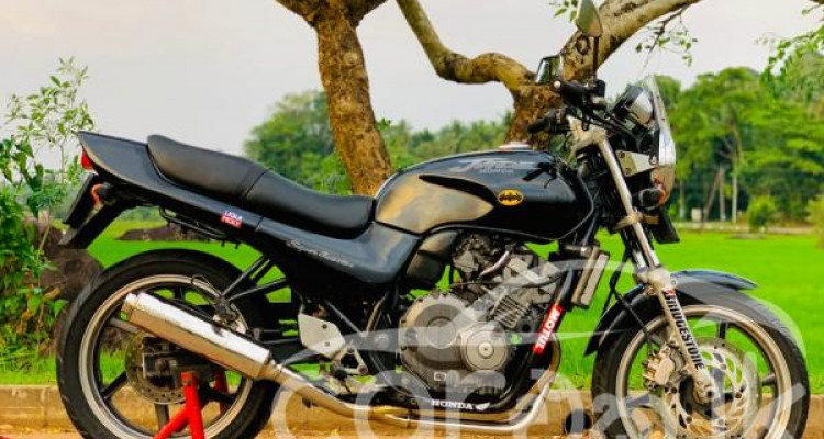 HONDA JADE 2015