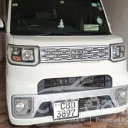 TOYOTA PIXIS 2018