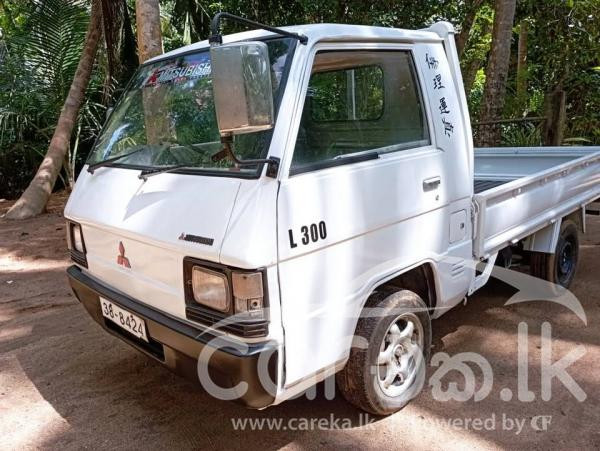 MITSUBISHI L300 1980