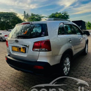 KIA SORENTO 2010