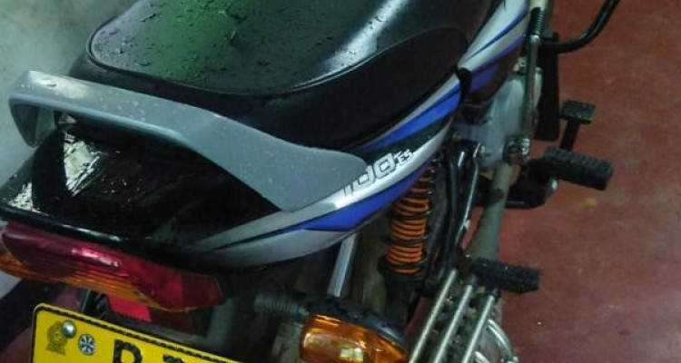 BAJAJ CT100 2024