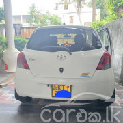 TOYOTA VITZ 2010