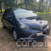 TOYOTA VITZ 2015