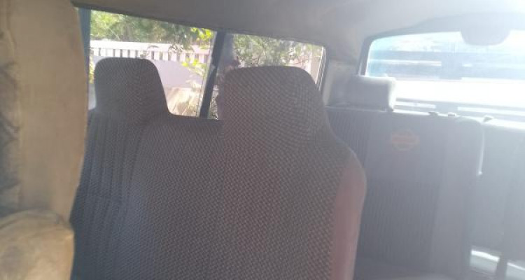 NISSAN CARAVAN 1980