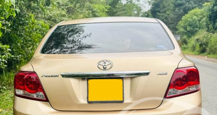 TOYOTA ALLION 260 2010