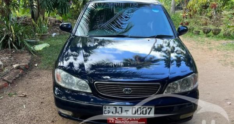 NISSAN CEFIRO A33 2001