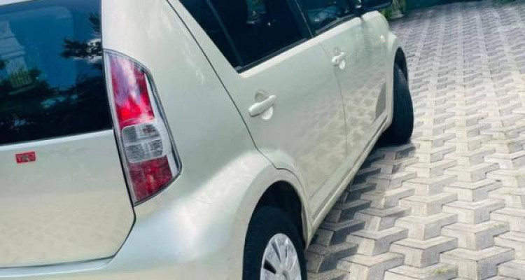 TOYOTA PASSO 2004