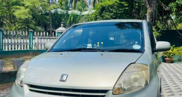TOYOTA PASSO 2004