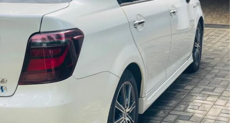 TOYOTA AXIO 2017