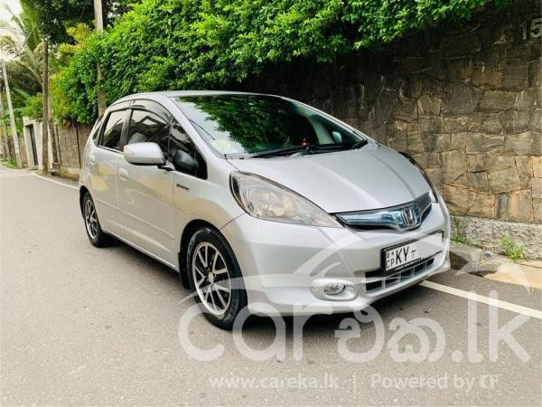HONDA FIT GP1 2012