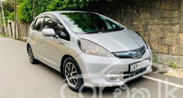 HONDA FIT GP1 2012