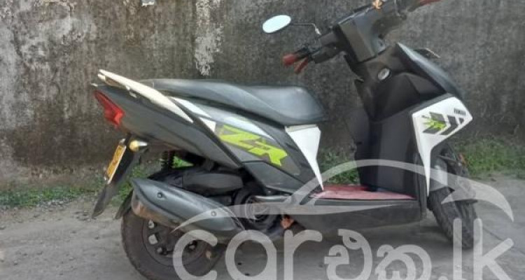 YAMAHA RAY 2017