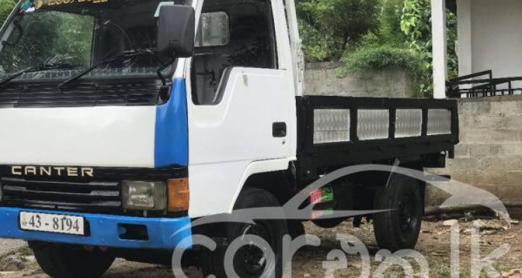MITSUBISHI CANTER 1989