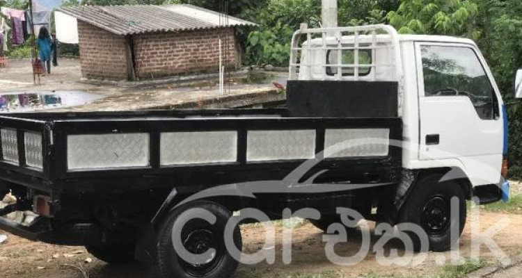 MITSUBISHI CANTER 1989