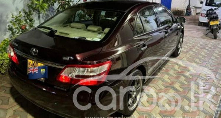 TOYOTA PREMIO 2007