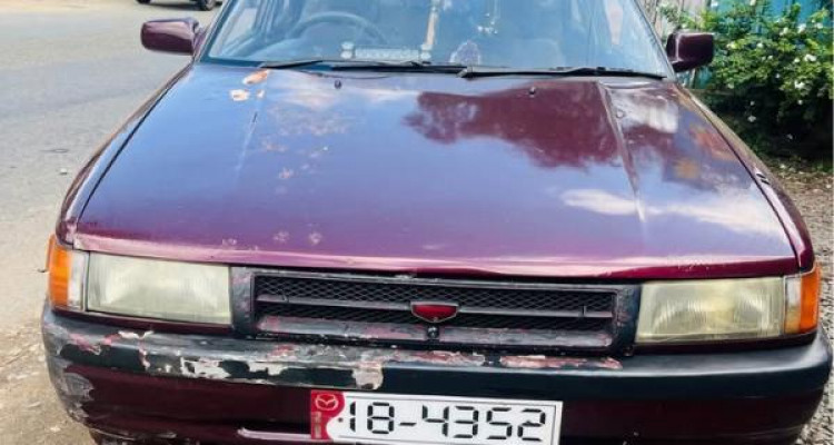 MAZDA FAMILIA 1990
