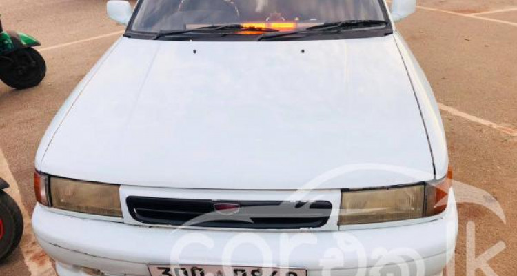 MAZDA FAMILIA 323 1993