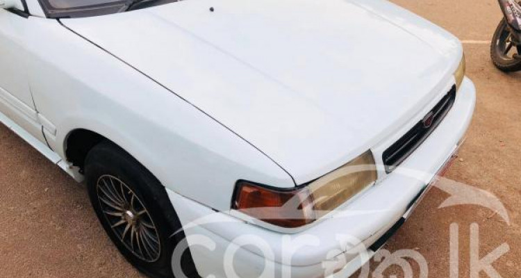 MAZDA FAMILIA 323 1993