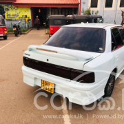 MAZDA FAMILIA 323 1993