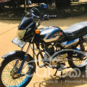 BAJAJ CT100 2012