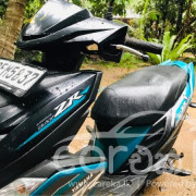 YAMAHA RAY 2016
