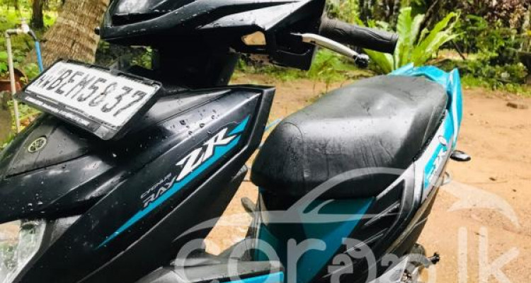 YAMAHA RAY 2016