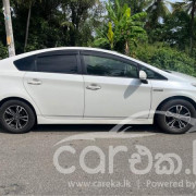 TOYOTA PRIUS 2014