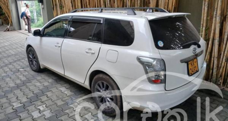 TOYOTA AXIO 2008