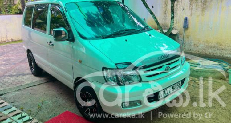 TOYOTA NOAH KR42 2001