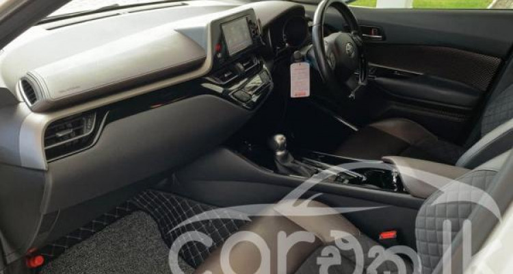 TOYOTA C-HR 2018