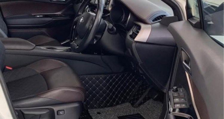 TOYOTA C-HR 2018