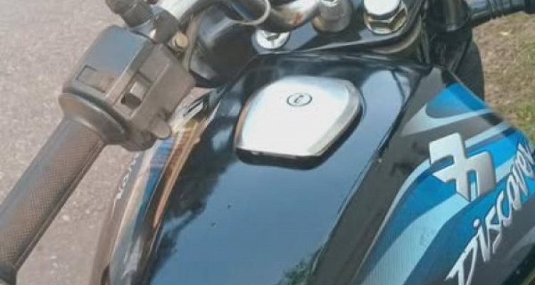 BAJAJ DISCOVER 2010