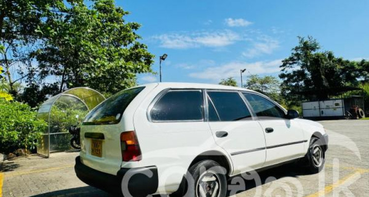 TOYOTA COROLLA 1995
