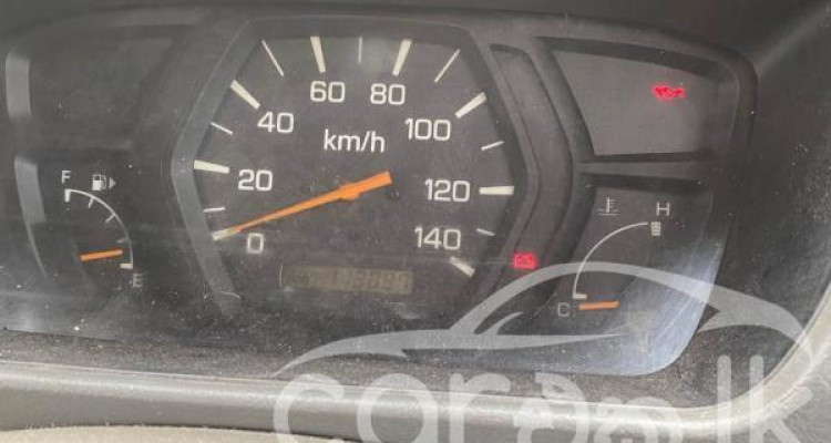 MITSUBISHI MINICAB 2001