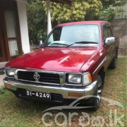 TOYOTA HILUX 1991