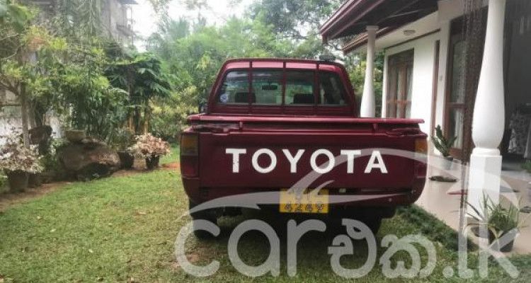 TOYOTA HILUX 1991