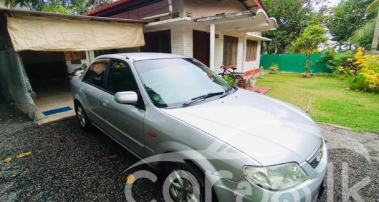 MAZDA FAMILIA 2001