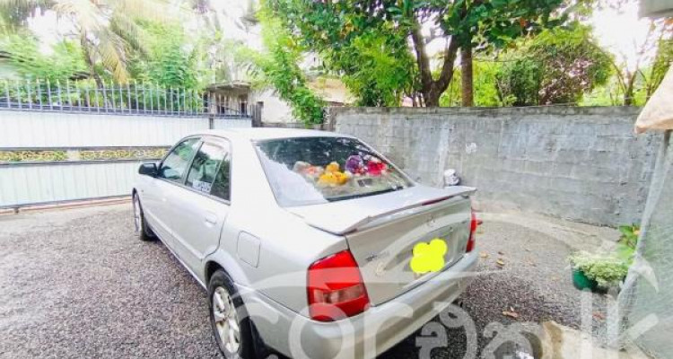 MAZDA FAMILIA 2001